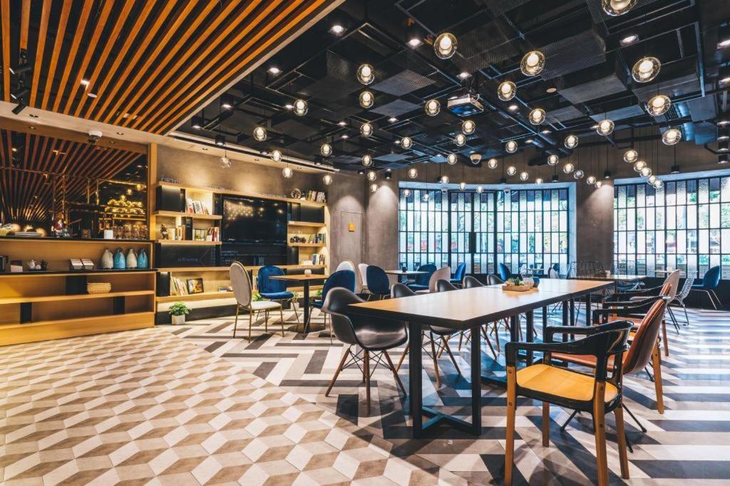 Atour X Hotel Shanghai Pudong Airport Chuansha Exteriör bild